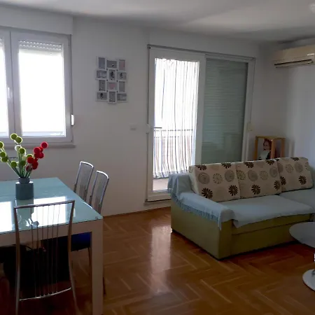 Cozy For Διαμέρισμα Σπλιτ